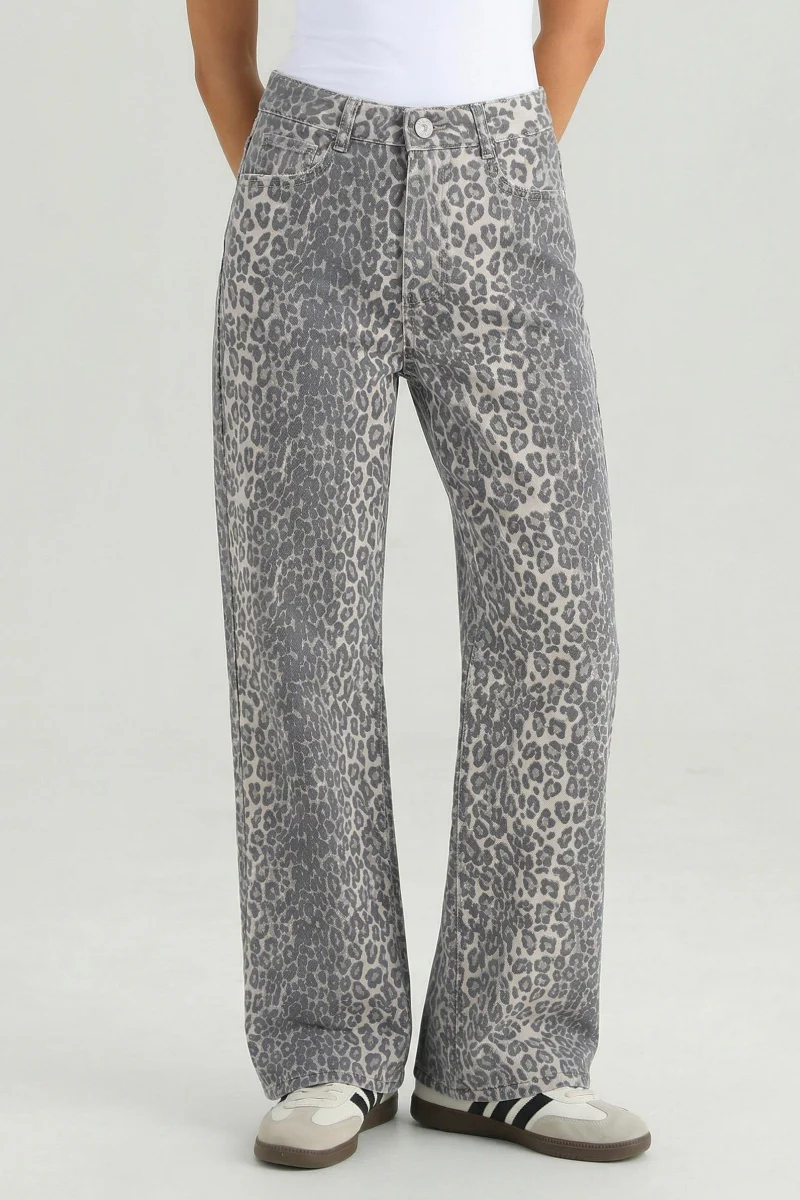 Katchme Stretchy Durable Denim Leopard Print High Waist Wide Leg Jeans - Image 3