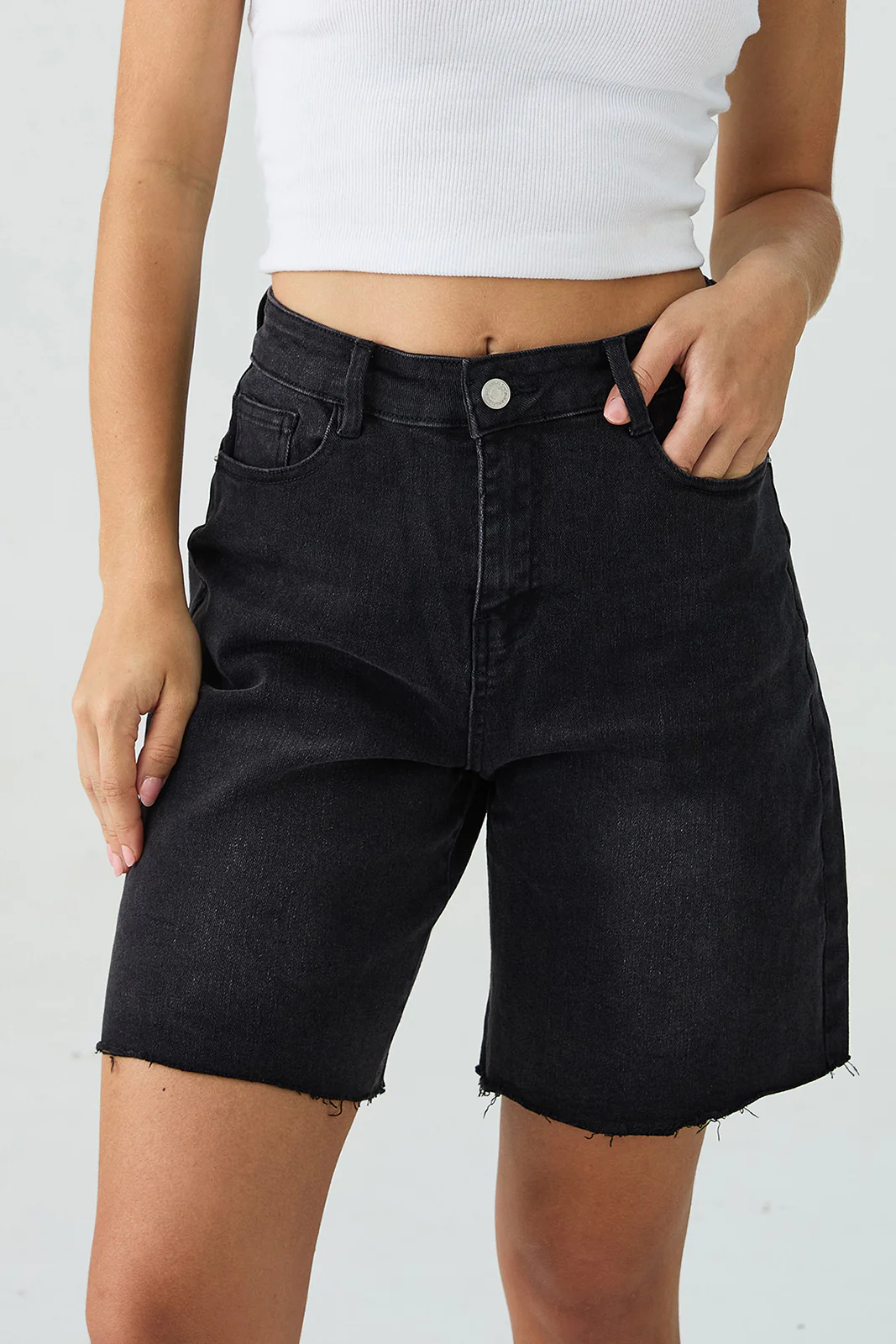 Katchme Mid-Rise Tassel Hem Denim Bermuda Shorts - Image 5