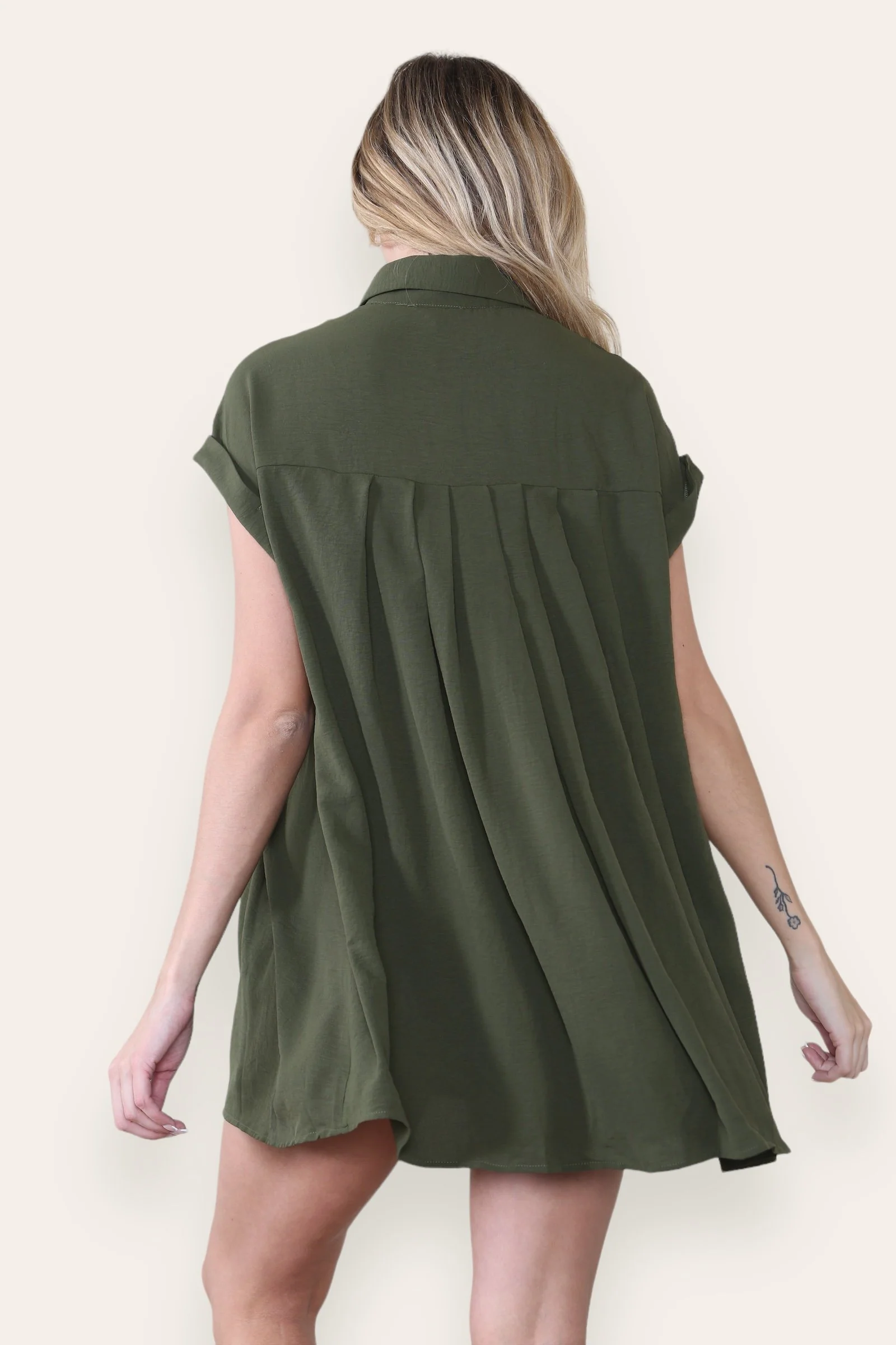Leisure Collared Short Sleeve Button-Up Ruched Shirtdress - Image 5