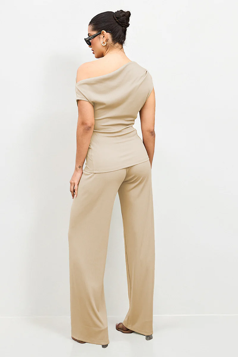 Leisure Solid Sloping-Shoulder Slim Top & Wide-Leg Trousers Co-ord - Image 2