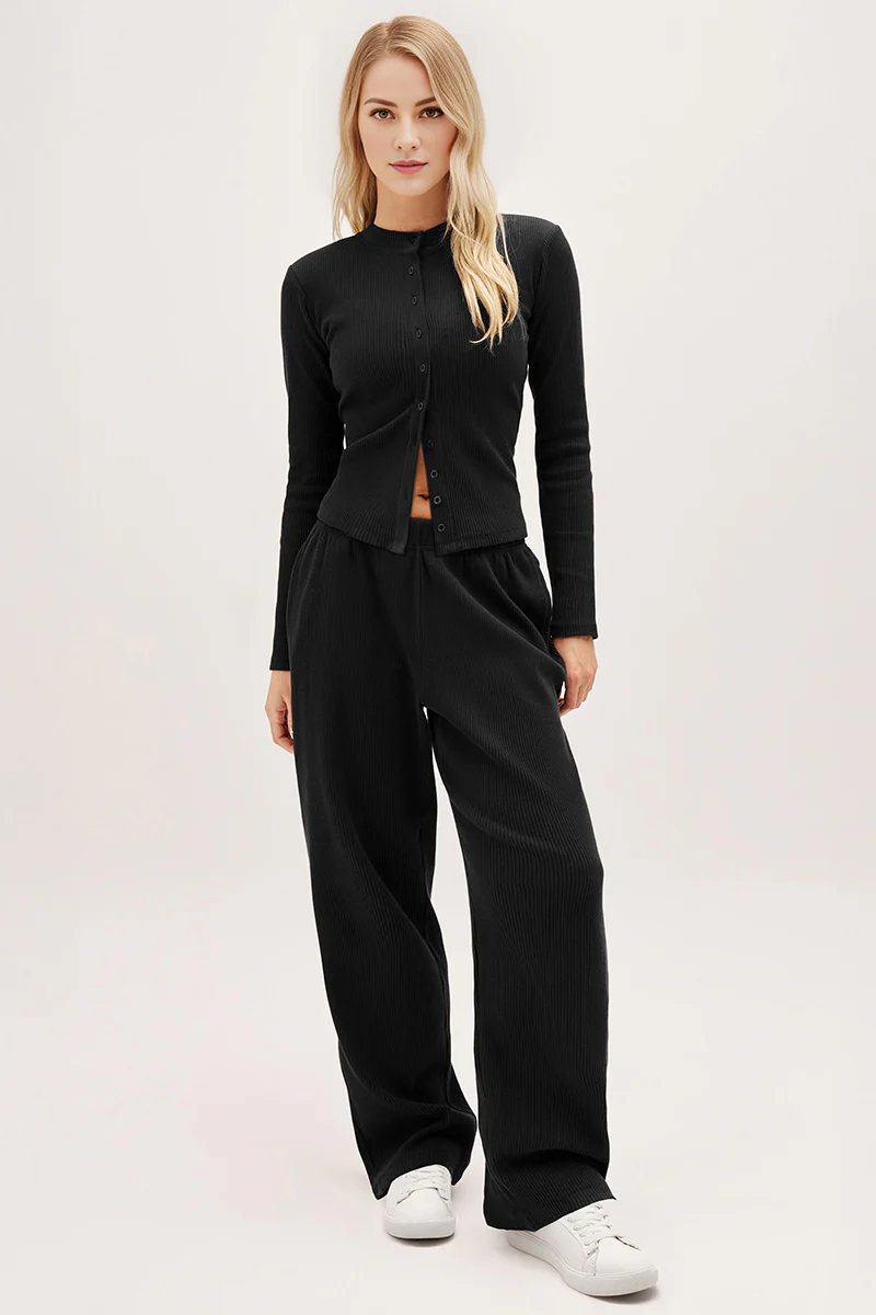 Minimalist Solid Button-Up Top & Wide-Leg Trousers Co-ord - Image 3